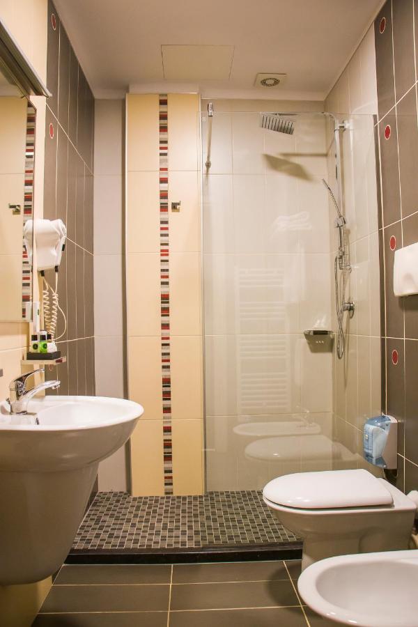 טיראנה Residenza Monun Boutique Hotel מראה חיצוני תמונה